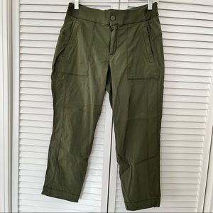 Athleta straight crop pant